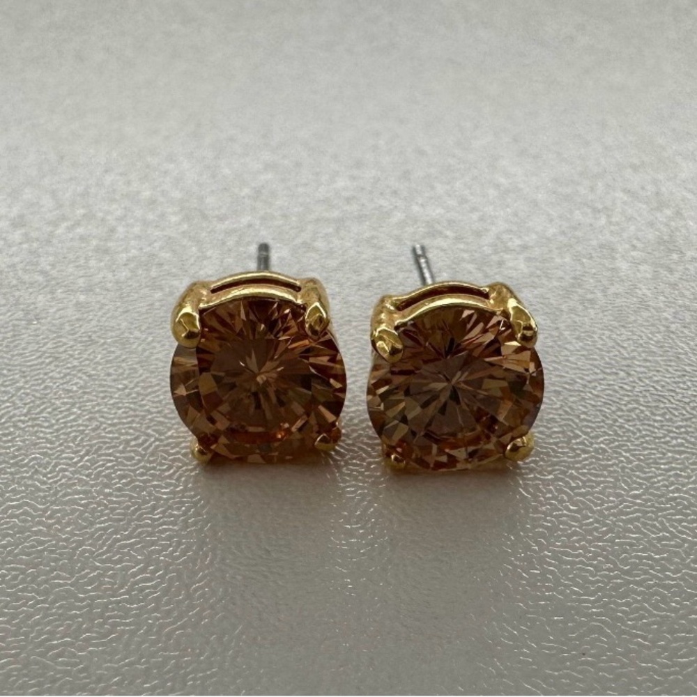 Stud Earrings